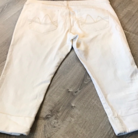 🧡 NY&C~Low Rise Slim Crop~~🧡 - Picture 5 of 6